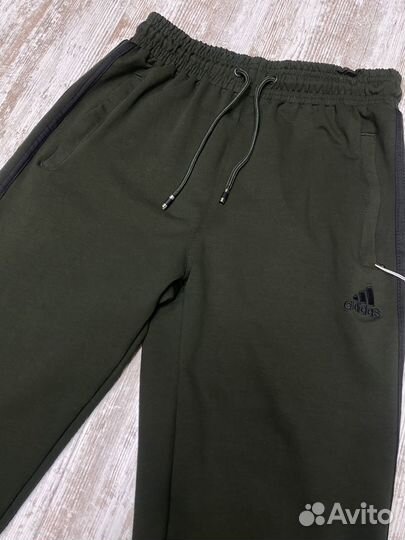 Спортивные штаны adidas