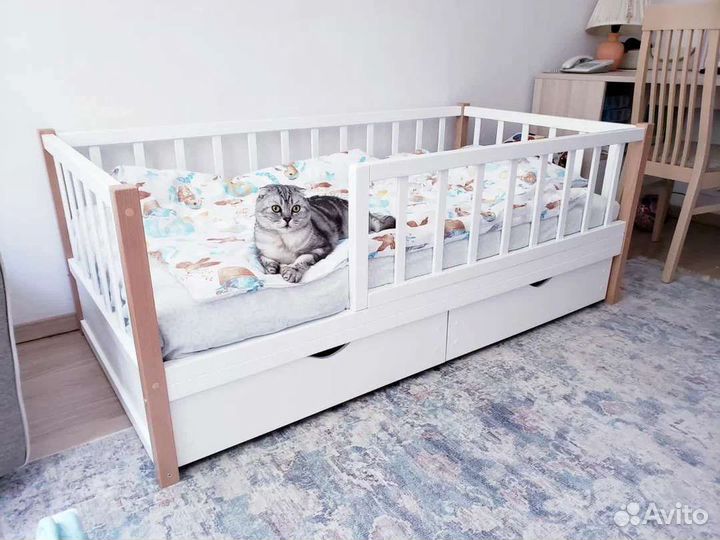 Кровать из бука Сканди В наличии