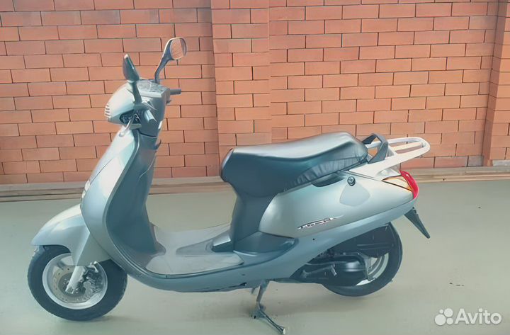 Скутер Honda Lead 50