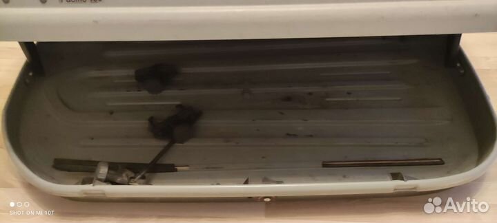 Автобокс на крышу thule