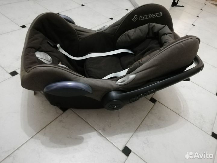 Детское автокресло maxi-cosi 0+ с базой