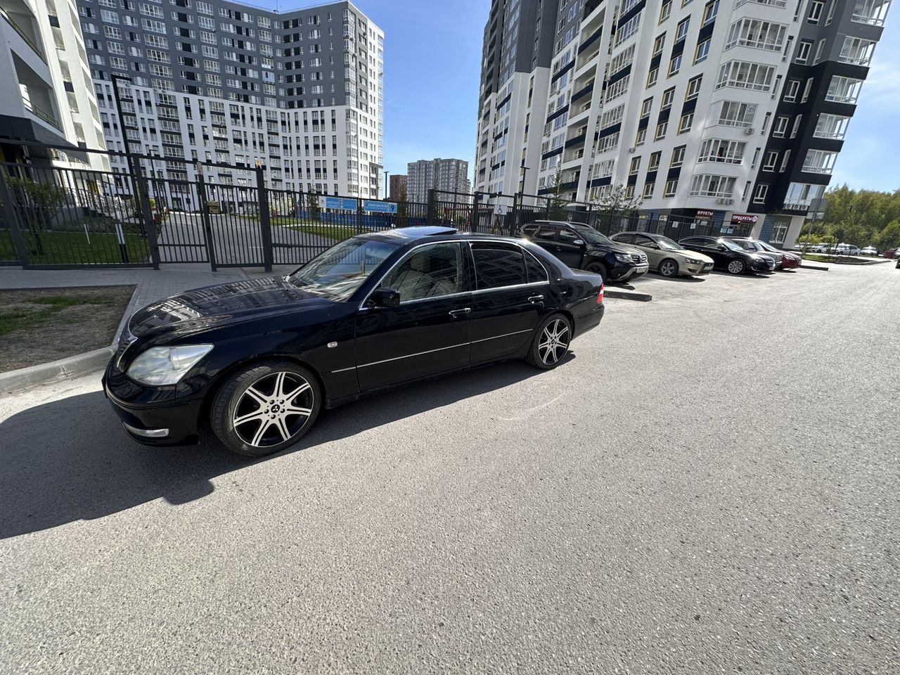 Lexus LS: фото владельца