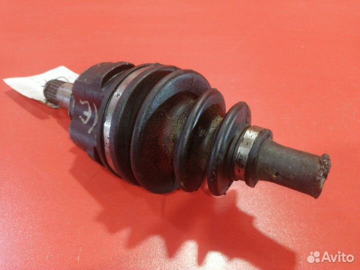 Шрус внутренний передний правый Toyota Sprinter