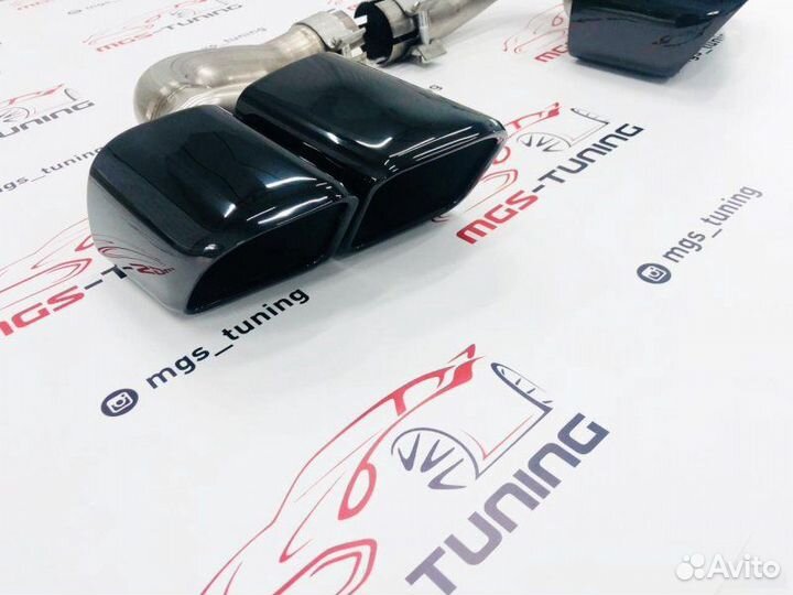 Насадки квадратные Porsche Cayenne черные 2017+