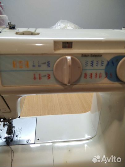 Швейная машина New Home NH1616