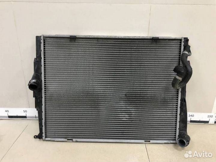 Б/У Радиатор охлаждения двигателя 17117559273 BMW