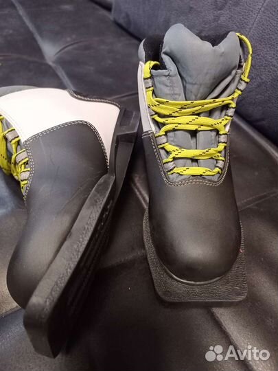 Лыжные ботинки детские 34