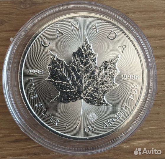 5 долларов Клиновый лист