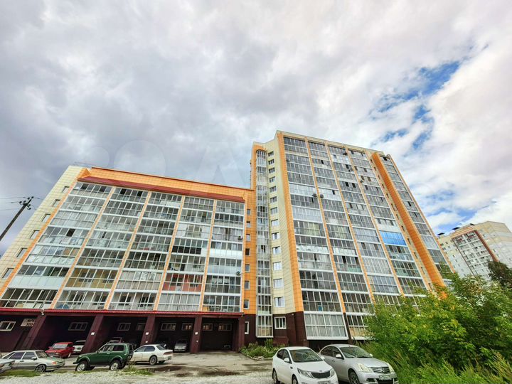 3-к. квартира, 90 м², 5/10 эт.
