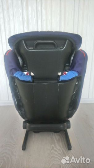 Детское автокресло STM (Германия) 15-36 кг isofix