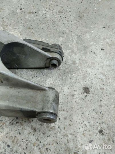 Задний маятник Derbi GPR 125 (Дерби)