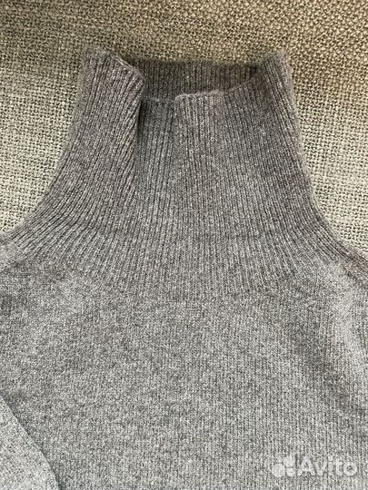 Свитер bstatement