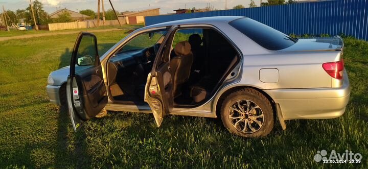 Toyota Carina 1.5 AT, 1998, 250 000 км