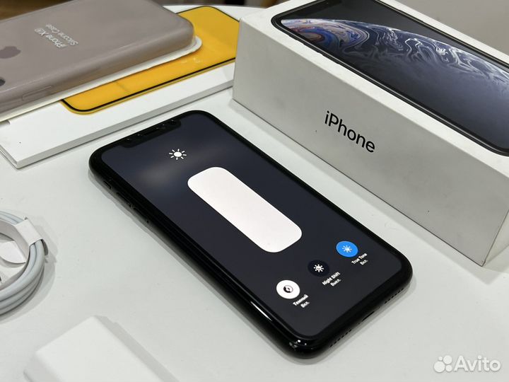 iPhone Xr, 64 ГБ