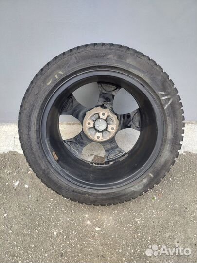 Dunlop SP Winter Ice 03 225/50 R17 98 Т