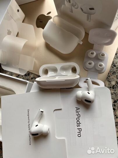 AirPods Pro (новые на гарантии)