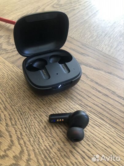 Беспроводные наушники jbl live PRO+TWS