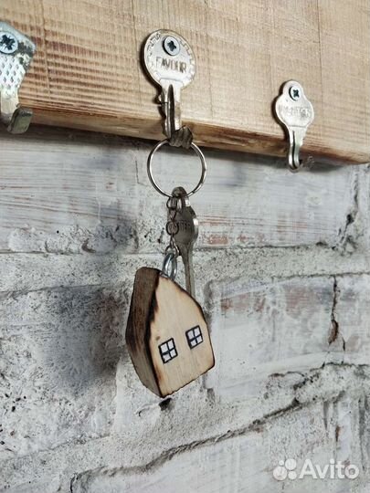 Ключница настенная из дерева
