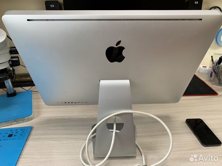 Apple iMac 21,5 2009 в разбор