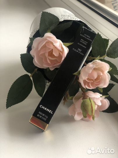 Блеск для губ chanel