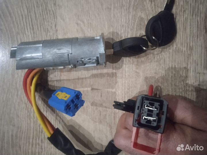 Замок зажигания peugeot 206