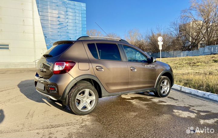Renault Sandero Stepway 1.6 МТ, 2020, 7 960 км
