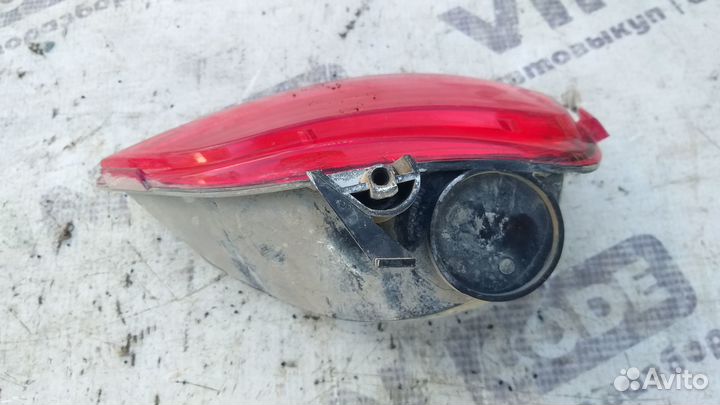 Светоотражатель задний Renault Duster 4x4