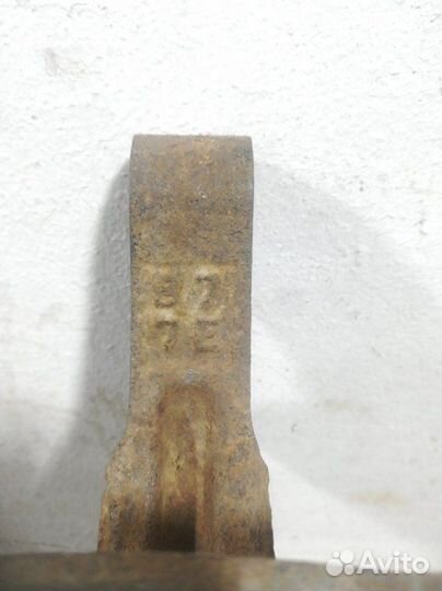 Кулак поворотный Mitsubishi Lancer 10