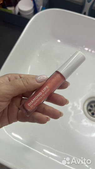 Блеск для губ Лэтуаль