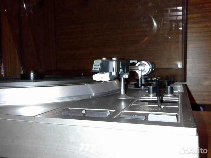 Проигрыватель пластинок philips 777
