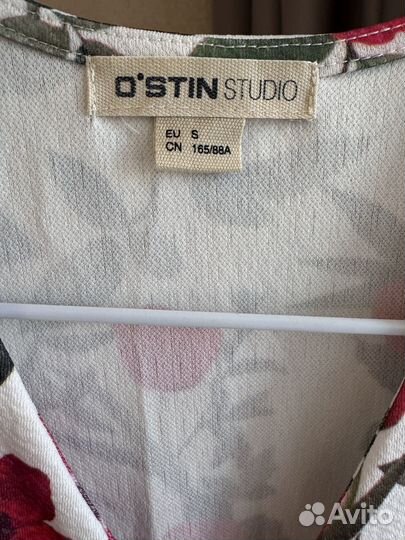 Платье с цветочным принтом 44 S