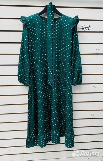 Красивое платье в горошек