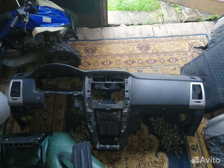 Запчасти на suzuki liana