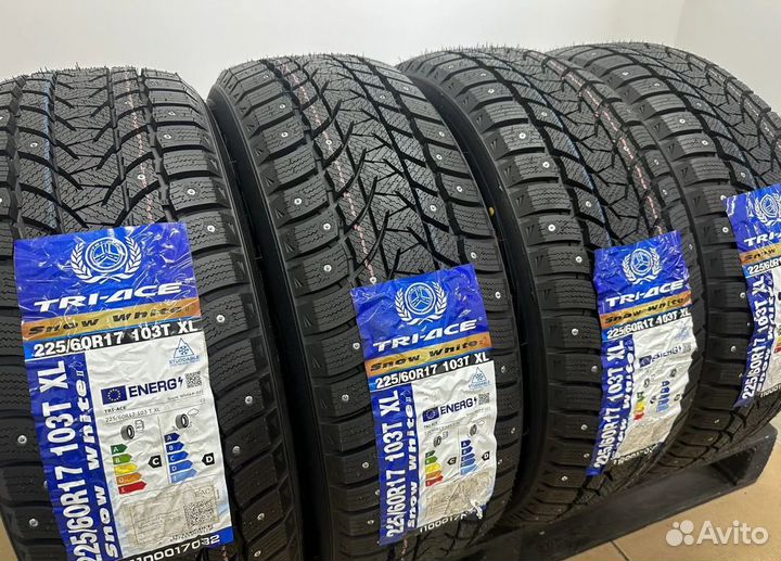 Tri Ace Snow White II 225/60 R17 30H