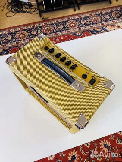 Комбоусилитель Belcat 15 ватт