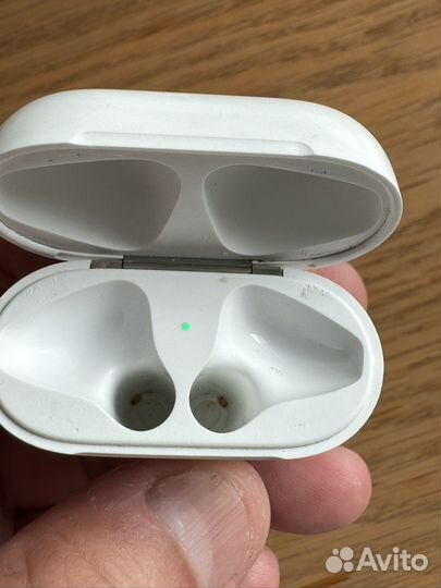 Беспроводные наушники apple airpods 1