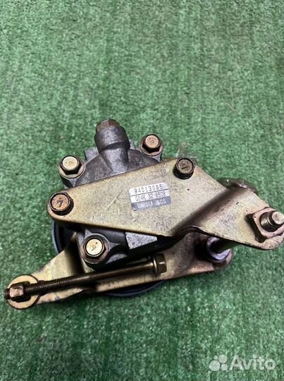 Насос гидроусилителя Mazda Premacy CP8W FP 2000