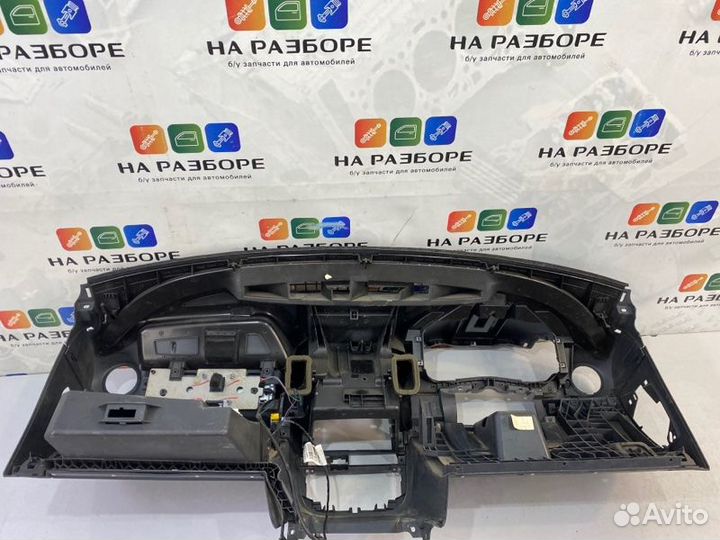 Торпедо Renault Duster HSA K4M 2012