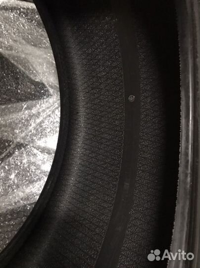 Maxxis MA-Z4S Victra 40/40 R17