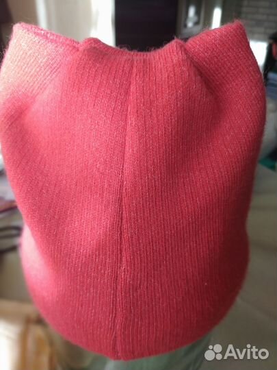 Теплая красивая шапочка