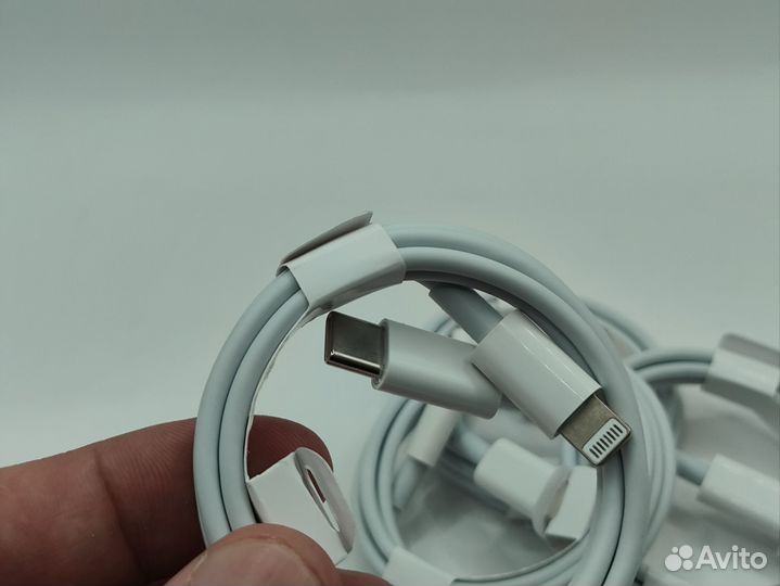 Кабель для зарядки iPhone