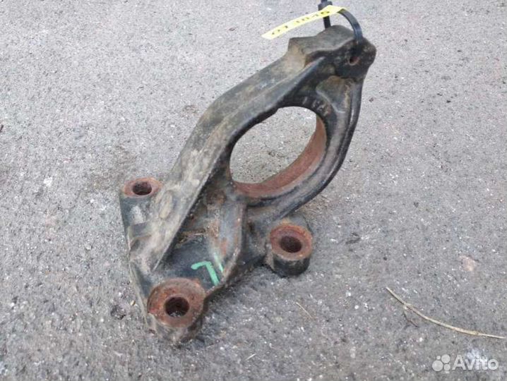 Кронштейн полуоси Renault Laguna 2 133511