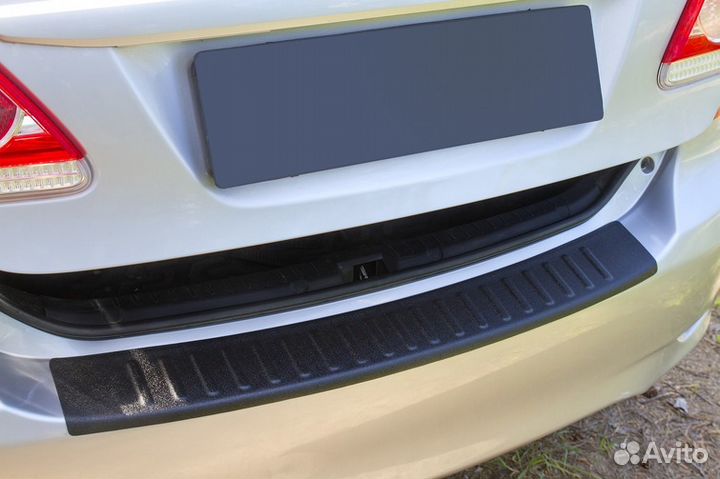 Накладка на бампер Toyota Corolla E150 (10-13) RA