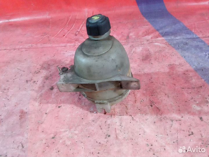 Расширительный бачок peugeot 307