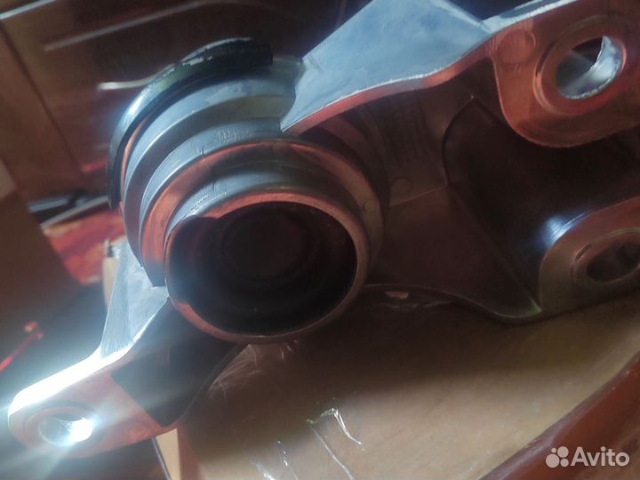 Подушка двигателя Chevrolet Epica правая