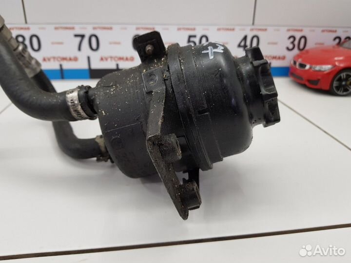 Бачок гидроусилителя (BMW 5)