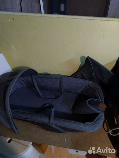 Переноска для детей в машину или на дачу