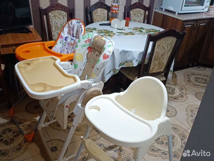 Продаю стульчики для кормления