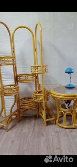 Столик и Цветочница из бамбука