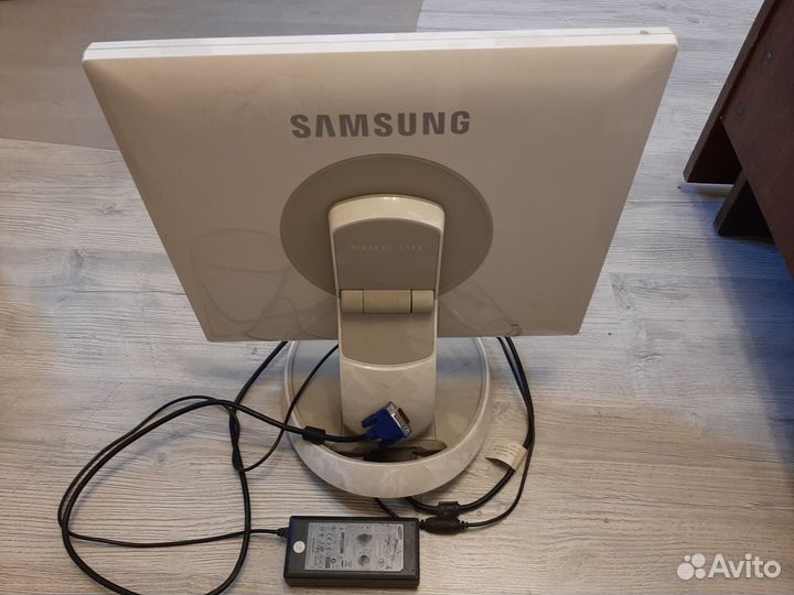 Монитор samsung SyncMaster 760BF